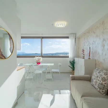 Sea View Escape Waterfront * Olbia