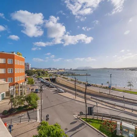 Sea View Escape Waterfront Apartamento Olbia